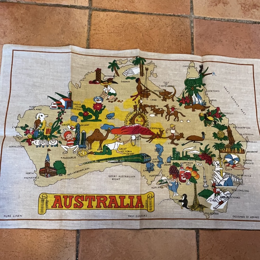 Hermes Auth designed by Hermes Vtg linen map of Australia measures 29 x 19